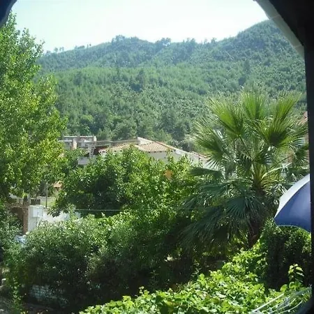 Barbara Apartmanhotel *