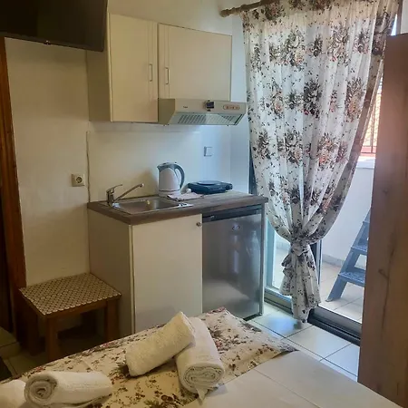 Barbara Apartmanhotel *